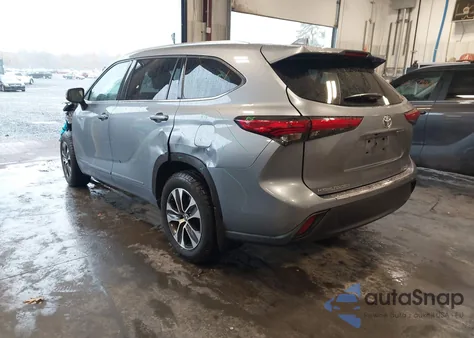 2021 Toyota Highlander Xle из США, поврежденный, VIN 5TDHZRBH0MS057639